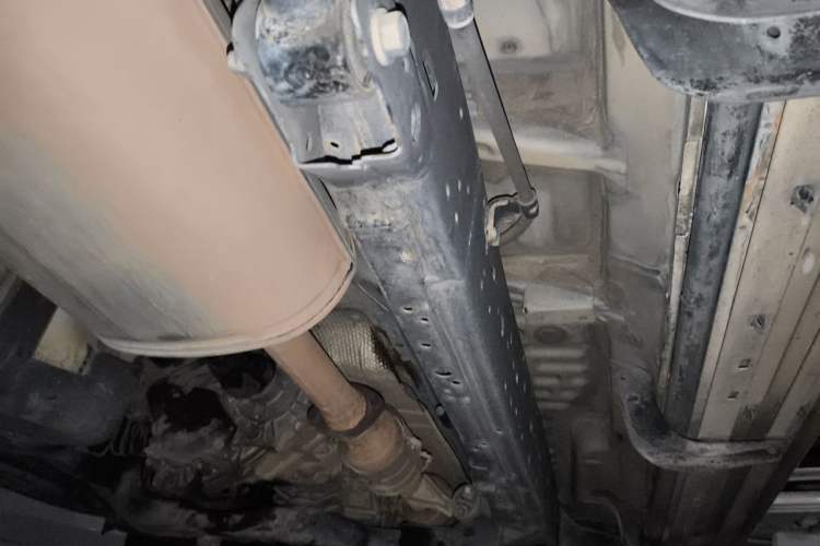 Used Toyota Prado 2016 2.7L Automatic Standard Edition Chassis Rear Right