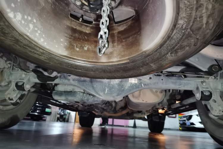Used Toyota Prado 2016 3.5L Automatic TX-L Chassis Rear
