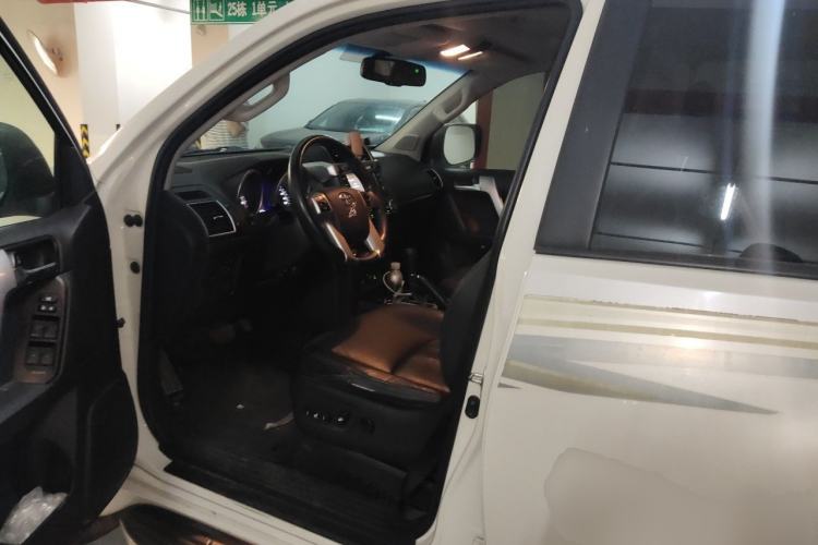 Used Toyota Prado 2016 3.5L Automatic TX-L Driver Seat