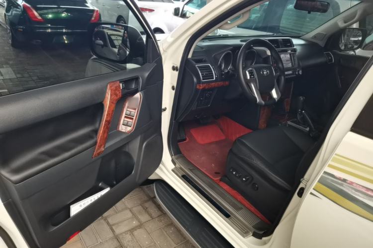 Used Toyota Prado 2016 2.7L Automatic Luxury Edition Driver Seat