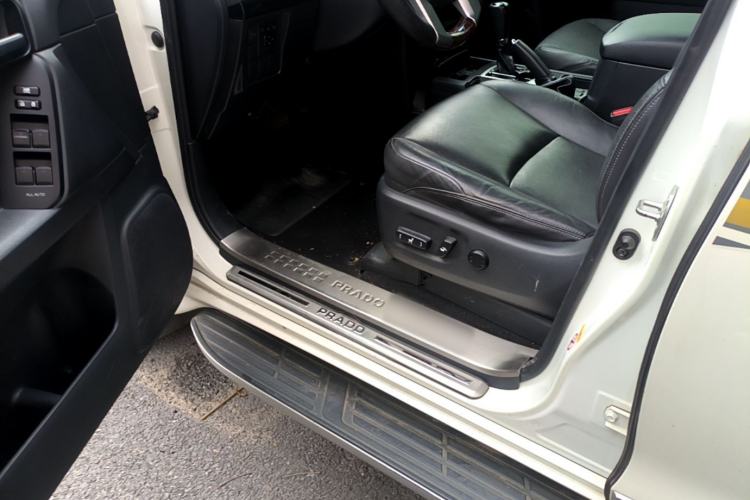 Used Toyota Prado 2016 2.7L Automatic Standard Edition Driver Seat