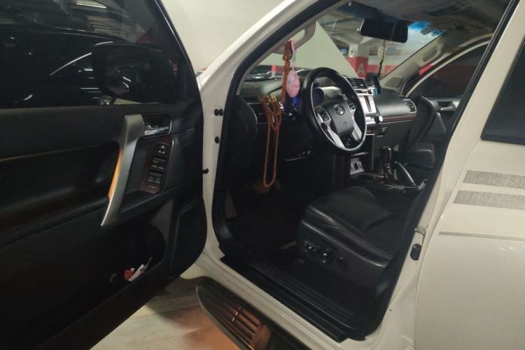 Used Toyota Prado 2016 3.5L Automatic TX-L NAVI Driver Seat