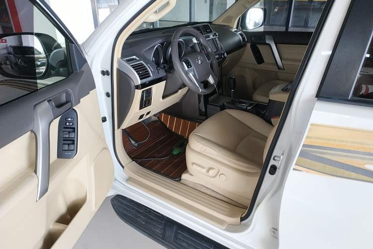 Used Toyota Prado 2016 2.7L Automatic Standard Edition Driver Seat