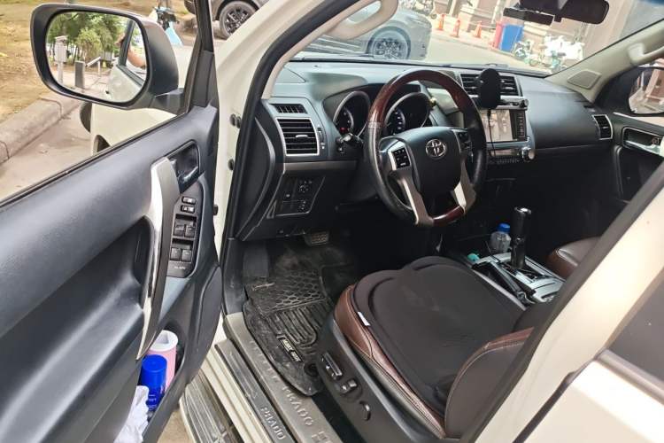 Used Toyota Prado 2016 3.5L Automatic TX-L Driver Seat