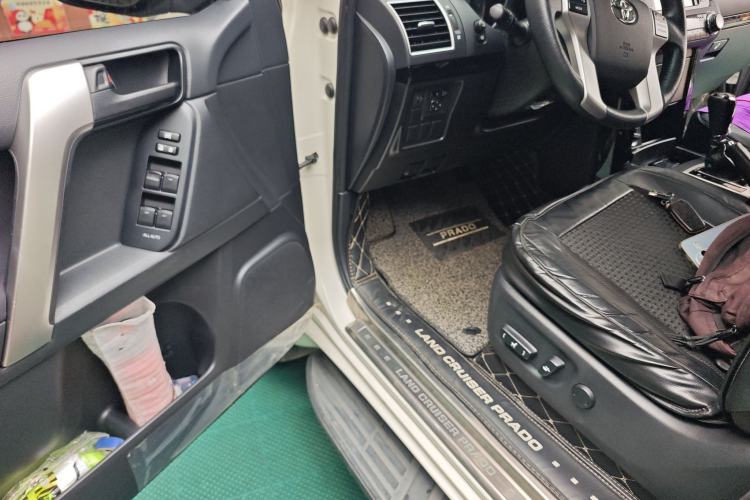 Used Toyota Prado 2016 2.7L Automatic Standard Edition Driver Seat