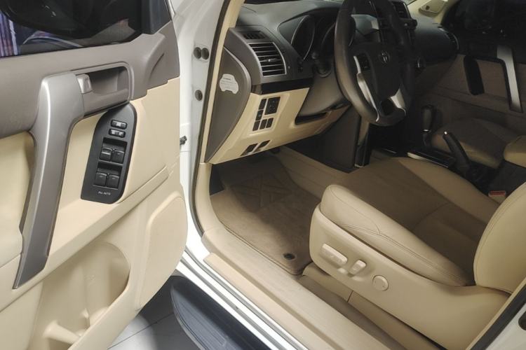 Used Toyota Prado 2016 2.7L Automatic Luxury Edition Driver Seat