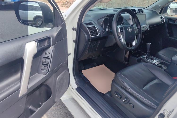 Used Toyota Prado 2016 2.7L Automatic Standard Edition Driver Seat