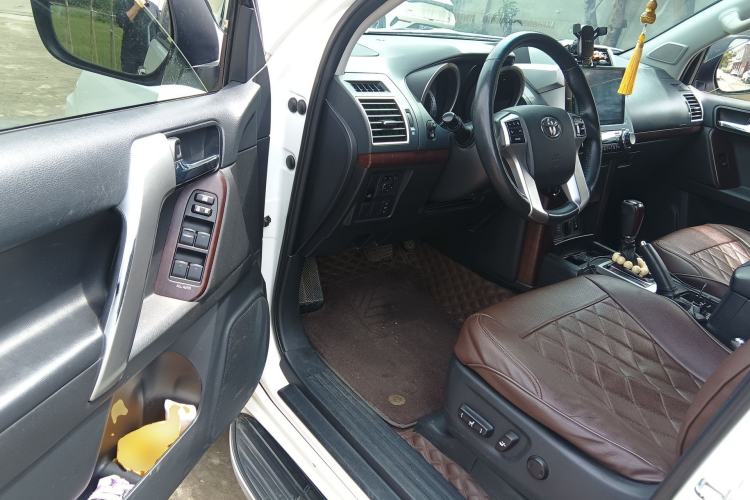 Used Toyota Prado 2016 3.5L Automatic TX-L Driver Seat