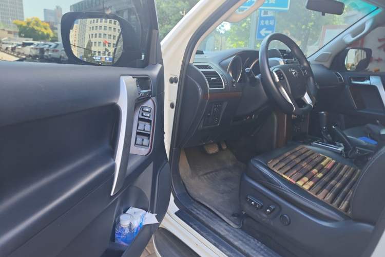 Used Toyota Prado 2016 3.5L Automatic TX-L Driver Seat