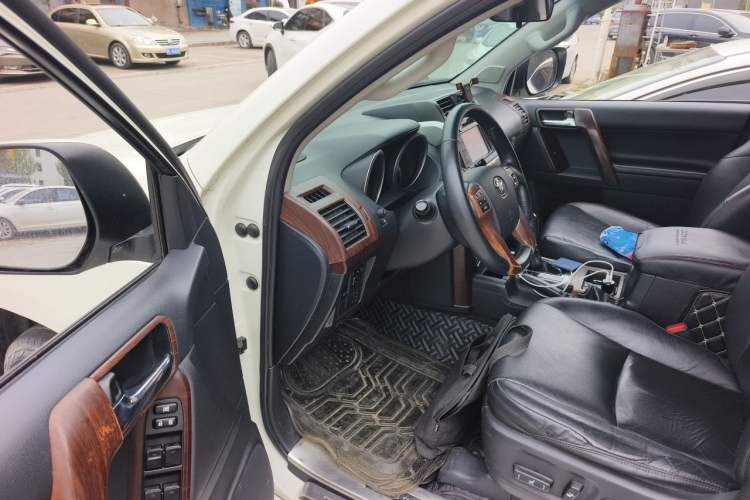 Used Toyota Prado 2016 3.5L Automatic TX-L Driver Seat