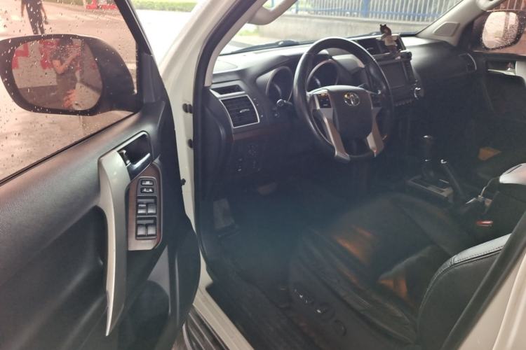 Used Toyota Prado 2016 3.5L Automatic TX-L Driver Seat