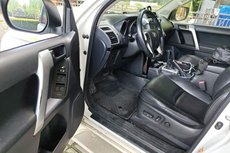 Used Toyota Prado 2016 2.7L Automatic Standard Edition Driver Seat