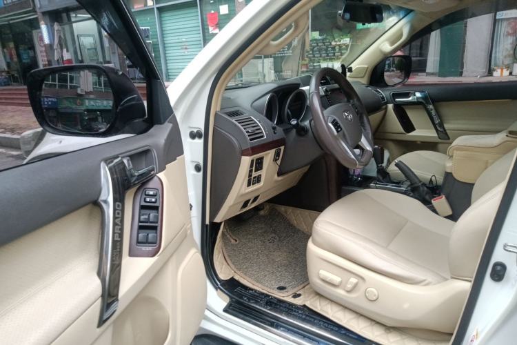 Used Toyota Prado 2016 3.5L Automatic TX-L Driver Seat