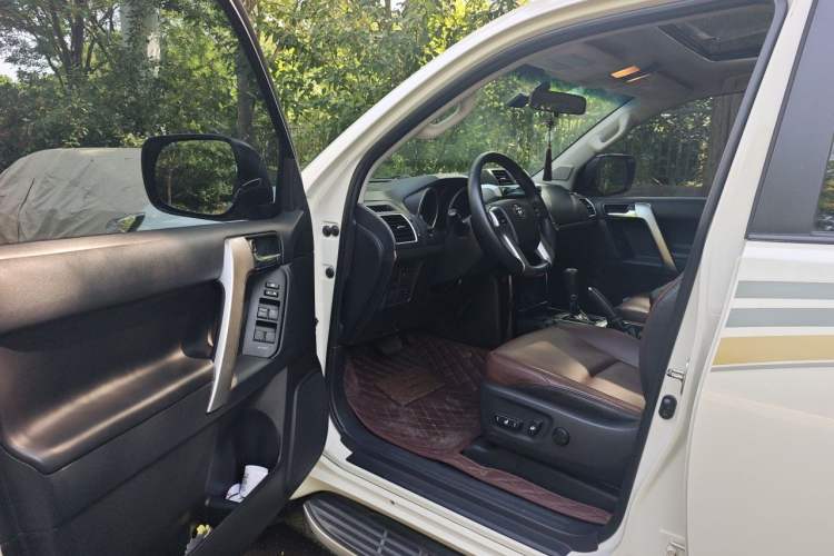Used Toyota Prado 2016 3.5L Automatic TX-L NAVI Driver Seat