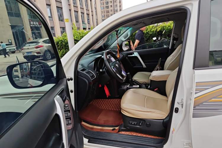 Used Toyota Prado 2016 3.5L Automatic TX-L Driver Seat