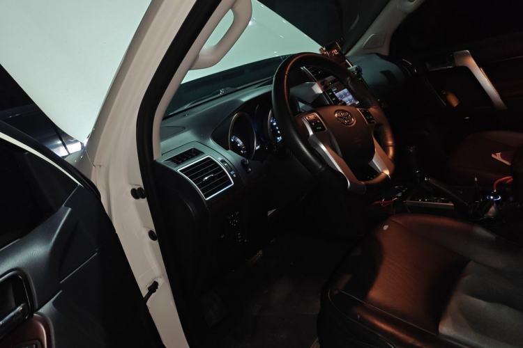 Used Toyota Prado 2016 3.5L Automatic TX-L Driver Seat