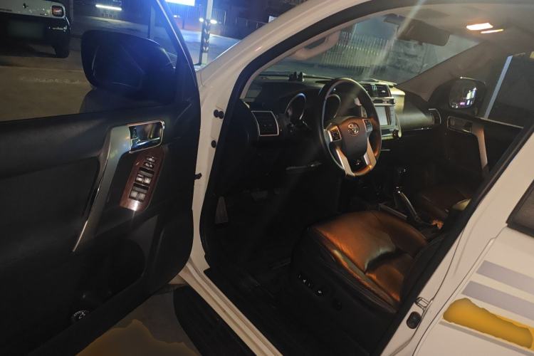 Used Toyota Prado 2016 2.7L Automatic Standard Edition Driver Seat