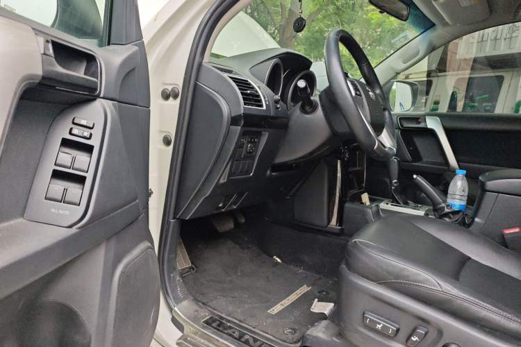 Used Toyota Prado 2016 2.7L Automatic Standard Edition Driver Seat
