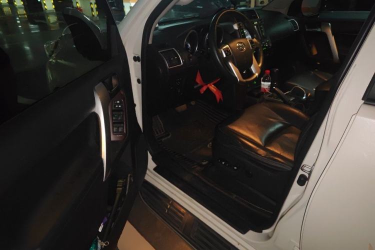 Used Toyota Prado 2016 3.5L Automatic TX-L Driver Seat