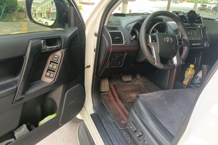 Used Toyota Prado 2016 3.5L Automatic TX-L Driver Seat