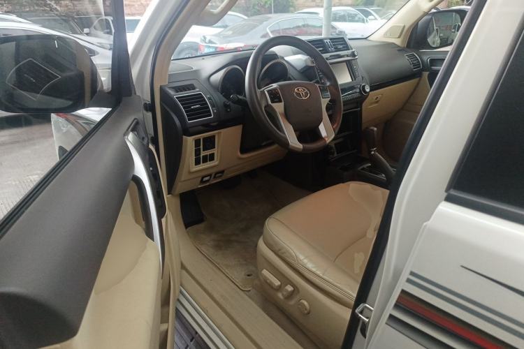 Used Toyota Prado 2016 2.7L Automatic Luxury Edition Driver Seat