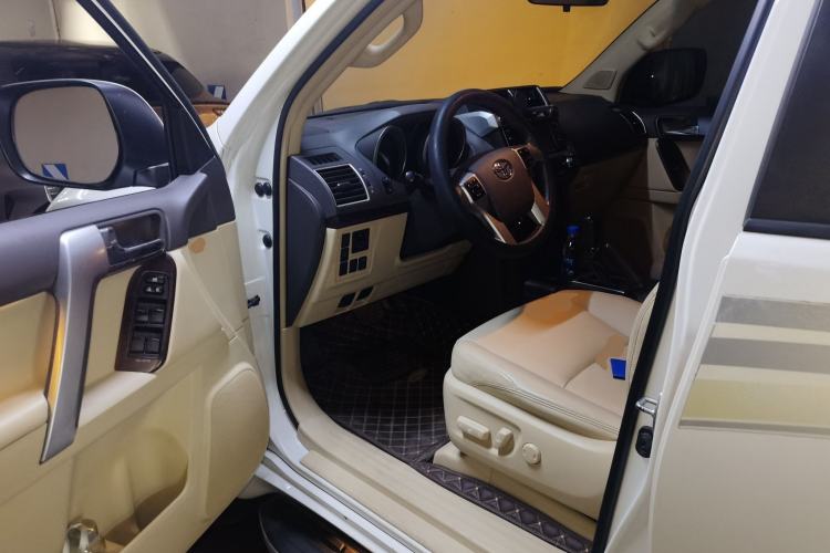 Used Toyota Prado 2016 3.5L Automatic TX-L Driver Seat