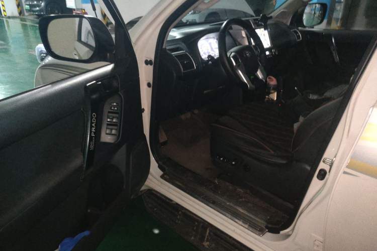 Used Toyota Prado 2016 2.7L Automatic Standard Edition Driver Seat