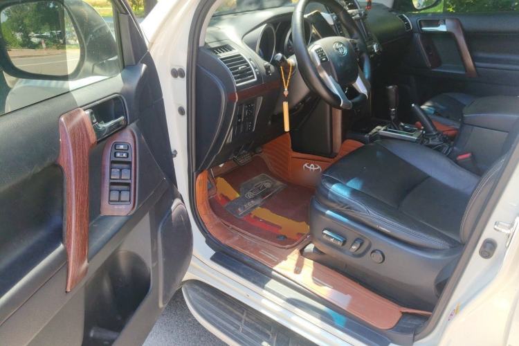 Used Toyota Prado 2016 3.5L Automatic TX-L Driver Seat