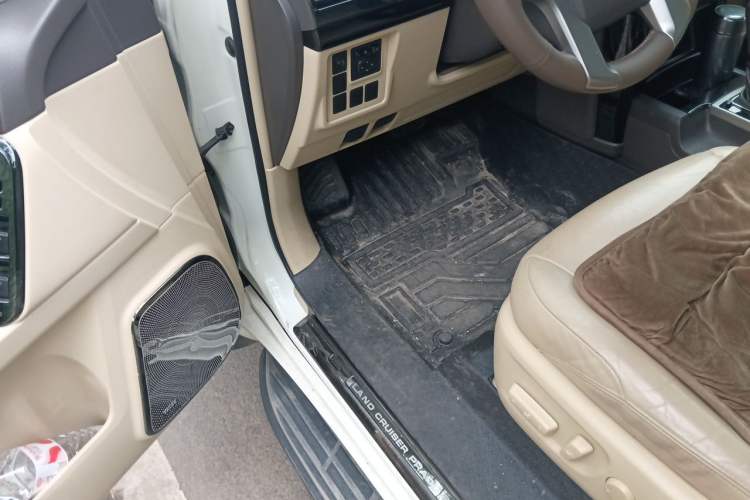 Used Toyota Prado 2016 2.7L Automatic Standard Edition Driver Seat