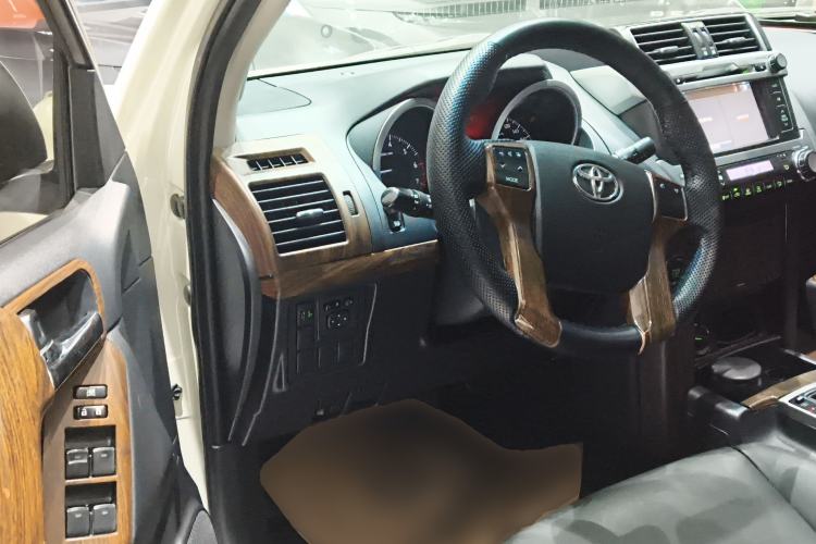 Used Toyota Prado 2016 2.7L Automatic Standard Edition Driver Seat