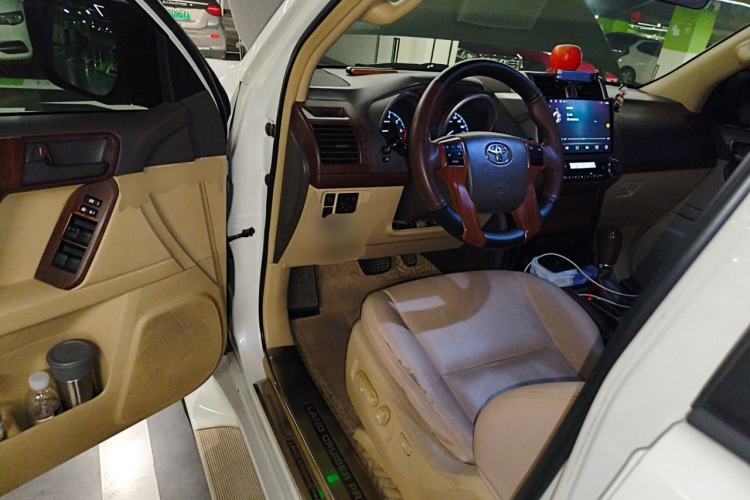 Used Toyota Prado 2016 4.0L 7-Seater Gasoline Low-Power Version Middle East Edition Driver Seat