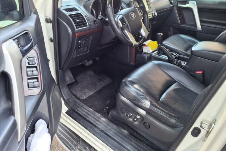 Used Toyota Prado 2016 3.5L Automatic TX-L Driver Seat