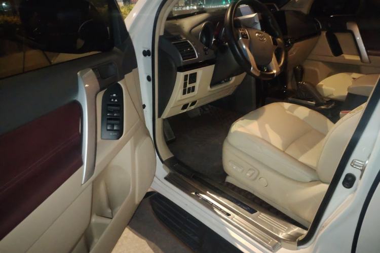 Used Toyota Prado 2016 2.7L Automatic Standard Edition Driver Seat