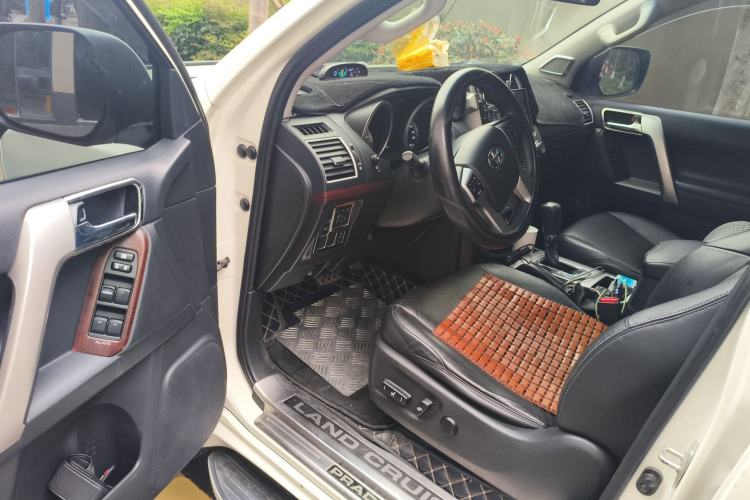 Used Toyota Prado 2016 3.5L Automatic TX-L Driver Seat