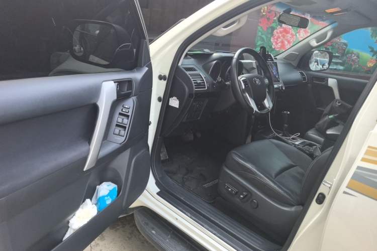 Used Toyota Prado 2016 2.7L Automatic Standard Edition Driver Seat