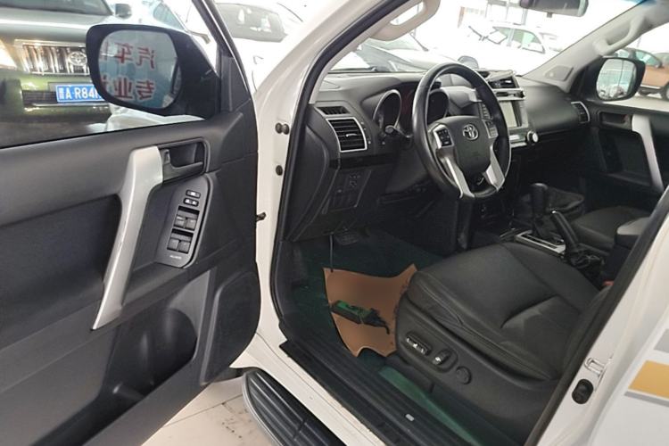 Used Toyota Prado 2016 2.7L Automatic Luxury Edition Driver Seat