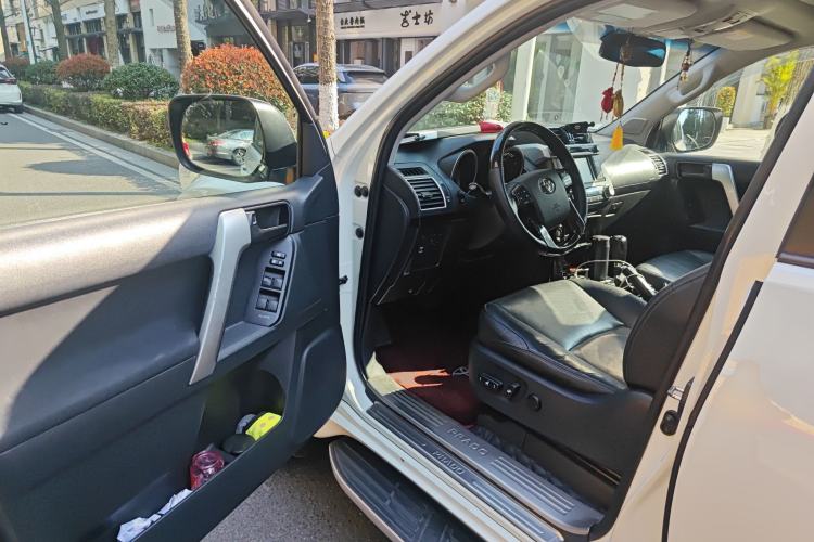 Used Toyota Prado 2016 2.7L Automatic Standard Edition Driver Seat