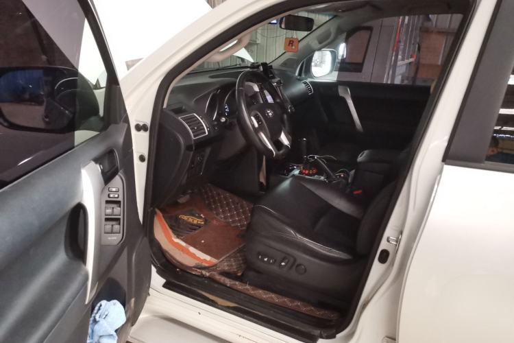 Used Toyota Prado 2016 2.7L Automatic Luxury Edition Driver Seat