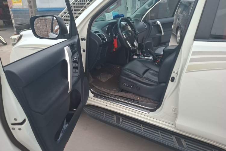 Used Toyota Prado 2016 2.7L Automatic Luxury Edition Driver Seat