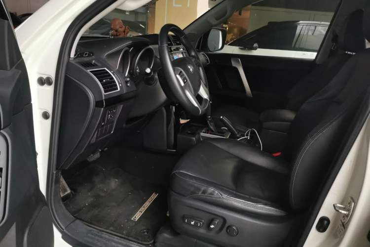 Used Toyota Prado 2016 2.7L Automatic Luxury Edition Driver Seat