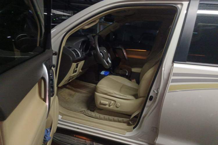 Used Toyota Prado 2016 3.5L Automatic TX-L Driver Seat
