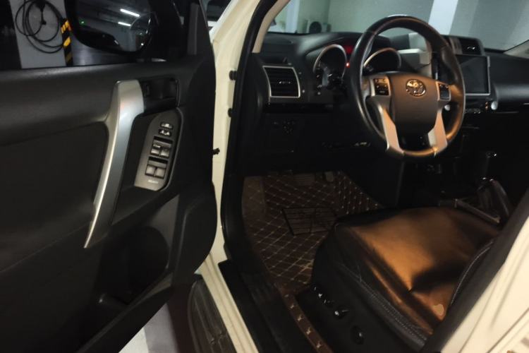 Used Toyota Prado 2016 2.7L Automatic Standard Edition Driver Seat