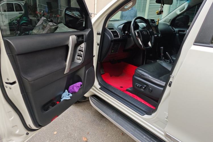Used Toyota Prado 2016 2.7L Automatic Luxury Edition Driver Seat