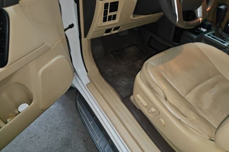 Used Toyota Prado 2016 2.7L Automatic Luxury Edition Driver Seat