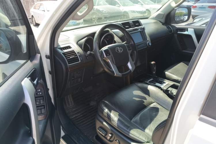 Used Toyota Prado 2016 3.5L Automatic TX-L Driver Seat