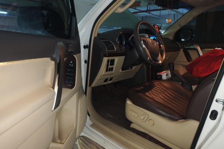 Used Toyota Prado 2016 3.5L Automatic TX-L Driver Seat