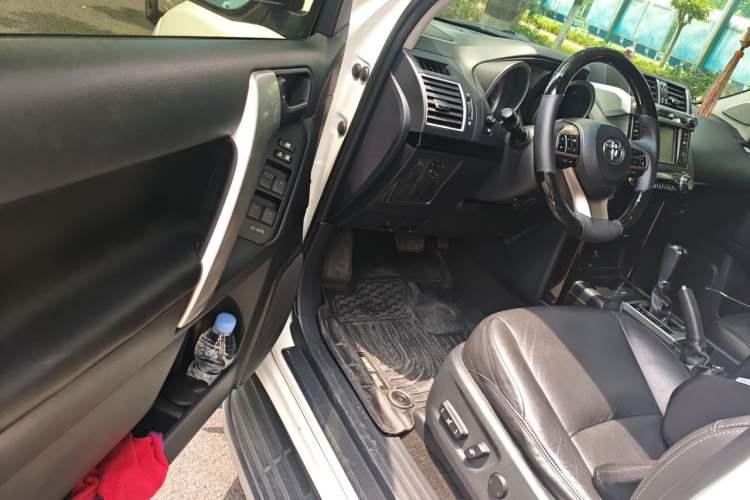 Used Toyota Prado 2016 2.7L Automatic Standard Edition Driver Seat