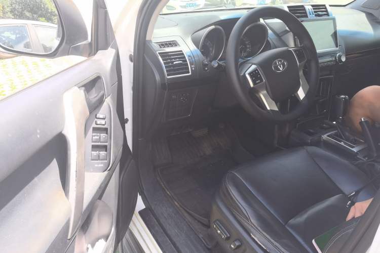 Used Toyota Prado 2016 2.7L Automatic Standard Edition Driver Seat