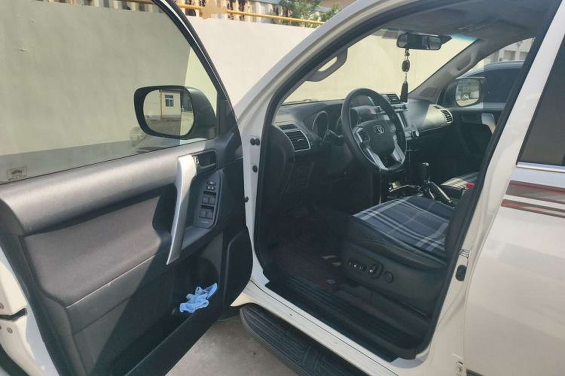 Used Toyota Prado 2016 2.7L Automatic Standard Edition Driver Seat
