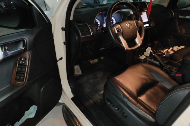 Used Toyota Prado 2016 3.5L Automatic TX-L Driver Seat